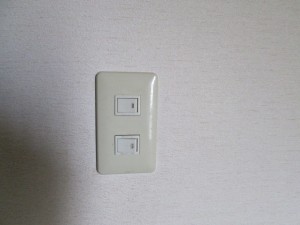 愛知県名古屋市港区の住宅にて、パナソニック開けたらタイマースイッチへ取替工事を行いました。
