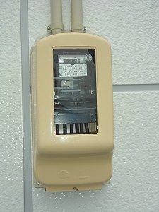 名古屋市にて、電力量計と契約ブレーカー取付電気工事を致しました。