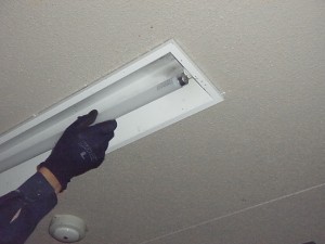 名古屋市のマンションにて、蛍光灯LED照明器具取替電気工事を致しました。