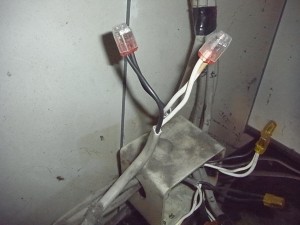 愛知県内にて、電気配線ショートに伴う電気工事を行いました。