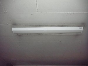 愛知県にて、蛍光灯照明器具からLED照明器具へ取替電気工事を致しました。