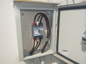 名古屋市にて、容量増設、ブレーカー取替電気工事を致しました。