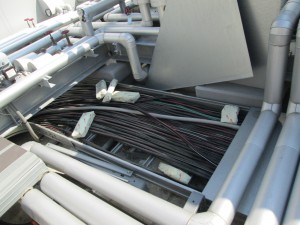 愛知県にて、井水ろ過装置制御盤へ配管、配線電気工事を行いました。