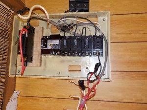 名古屋市南区の戸建住宅にて、異常発熱 漏電遮断器取替電気工事を致しました。