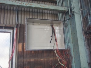 名古屋市南区にて、防水ボックス設置、ブレーカー取替電気工事を致しました。