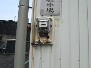 愛知県名古屋市にて、電気メーター板、ボックス取替工事を致しました。