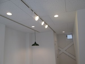 名古屋市中区大須にて、店舗の照明器具配線取付工事を致しました。
