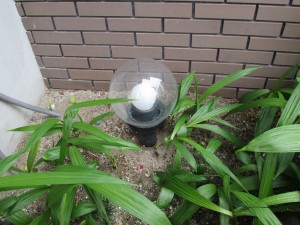 愛知県にて、庭園灯取替、庭園灯ポール取替電気工事を致します。　