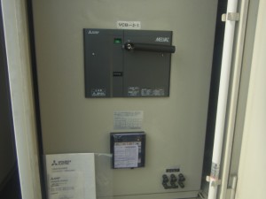 名古屋市港区にて、キュービクル内VCB、OCR取替電気工事を致しました。