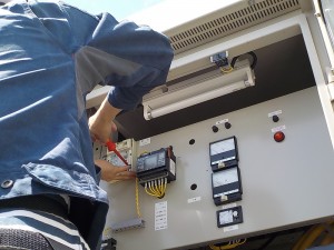 愛知県江南にて、高圧設備キュービクル内、漏電火災警報器取替電気工事を行いました。