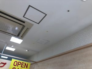 愛知県稲沢市にて、店舗の照明増設、配線工事、ユニバーサルダウンライト増設電気工事を致しました。
