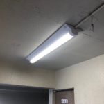 愛知県名古屋市中村区にて、屋外防雨用LED照明器具取替の電気工事を行いました。