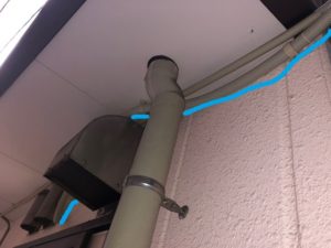 愛知県名古屋市中区にて、飲食店舗空調機の天カセ用配線引き直しの電気工事を行いました。