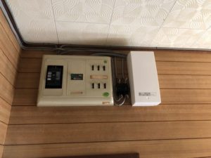 愛知県名古屋市名東区にて、防災対策として住宅向け感震ブレーカー(パナソニック)取付電気工事を行いました。