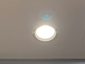 名古屋市緑区の商業施設にて、照明器具ダウンライト取替電気工事を致しました。