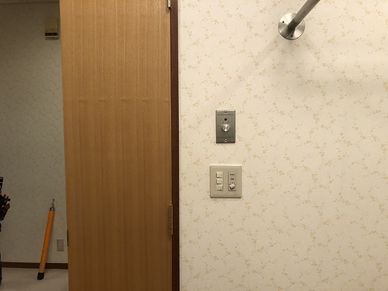 愛知県名古屋市中区のホテルにて、ファンコイル リモコン取替工事を行いました。