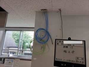 愛知県名古屋市中村区の小学校にて、LANケーブル配線配管工事を行いました。～２～