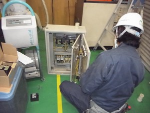 名古屋市の工場にて、分電盤作製 及び 取付電気工事のご依頼をいただきました。