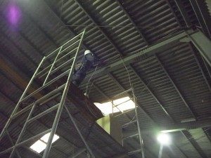 名古屋市の工場にて、水銀灯照明増設電気工事のご依頼をいただきました。