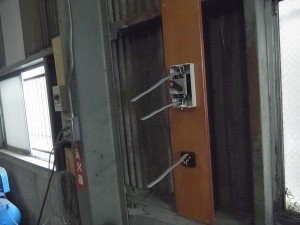 名古屋市の工場にて、動力機器電源用 コンセント増設工事のご依頼をいただきました。