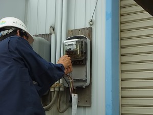 名古屋市の倉庫にて、電力メーターと漏電遮断器 動力電源増設工事のご依頼をいただきました。