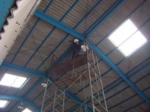 名古屋市の倉庫にて、高天井器具 水銀灯照明 取付工事のご依頼をいただきました。