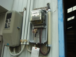 名古屋市の倉庫にて、電力メーターと漏電遮断器 動力電源増設工事のご依頼をいただきました。