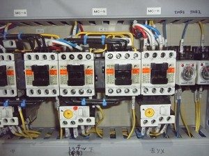 名古屋市の倉庫・工場にて、分電盤改修工事のご依頼をいただきました。