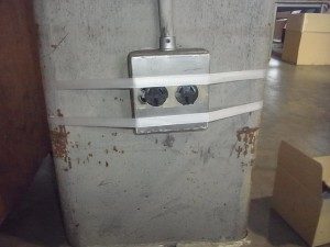 愛知県にて、200V用コンセント 取替工事のご依頼をいただきました。