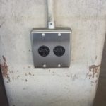 愛知県にて、200V用コンセント 取替工事のご依頼をいただきました。