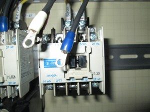 愛知県にて、電磁開閉器、電磁接触器(マグネットスイッチ)取替工事のご依頼をいただきました。