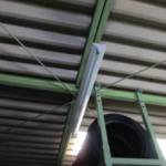 愛知県にて、震災対策(飛散防止) 照明器具ガード取付 電気工事のご依頼をいただきました。