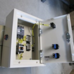 愛知県にて、エレベーター制御盤 組立作業 電気工事のご依頼をいただきました。