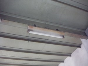 愛知県にて、非常照明器具取替工事のご依頼をいただきました。