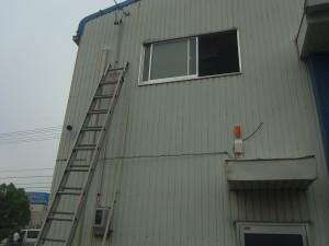 名古屋市の倉庫内にて、機器用 動力電源引き込み工事のご依頼をいただきました。