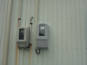 名古屋市の倉庫内にて、機器用 動力電源引き込み工事のご依頼をいただきました。