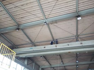 愛知県の工場にて、水銀灯照明からLED照明へ 照明取替工事のご依頼をいただきました。