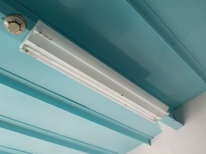 愛知県にて、非常照明器具取替工事のご依頼をいただきました。