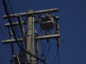 愛知県にて、柱上取付 SOG(高圧交流気中負荷開閉器)取替工事のご依頼をいただきました。