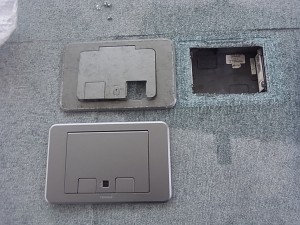 名古屋市のオフィスにて、フロアプレート取替電気工事のご依頼をいただきました。