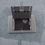 名古屋市のオフィスにて、フロアプレート取替電気工事のご依頼をいただきました。