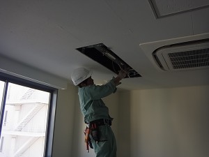 名古屋市にて、埋め込み型 照明器具取付電気工事のご依頼をいただきました。