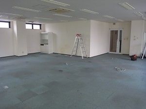 名古屋市にて、オフィス 配線処理 原状回復工事のご依頼を頂きました。