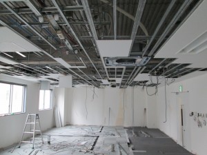 名古屋市のテナントにて、オフィス原状回復 電気配線工事のご依頼をいただきました。