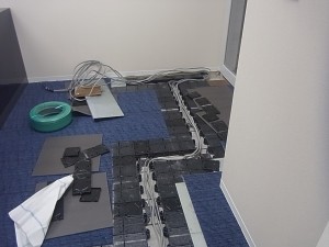 愛知県のオフィスにて、OAフロア内コンセント配線工事のご依頼を頂きました。