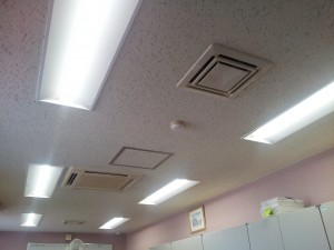 愛知県の事務所にて、LED照明器具取替電気工事のご依頼を頂きました。